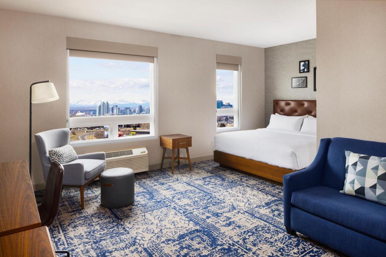Four Points By Sheraton Calgary Airport Екстериор снимка