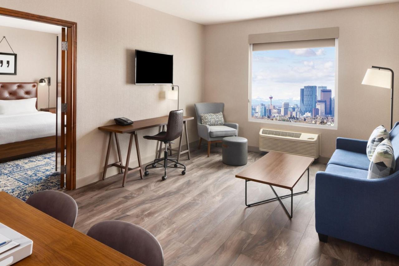 Four Points By Sheraton Calgary Airport Екстериор снимка